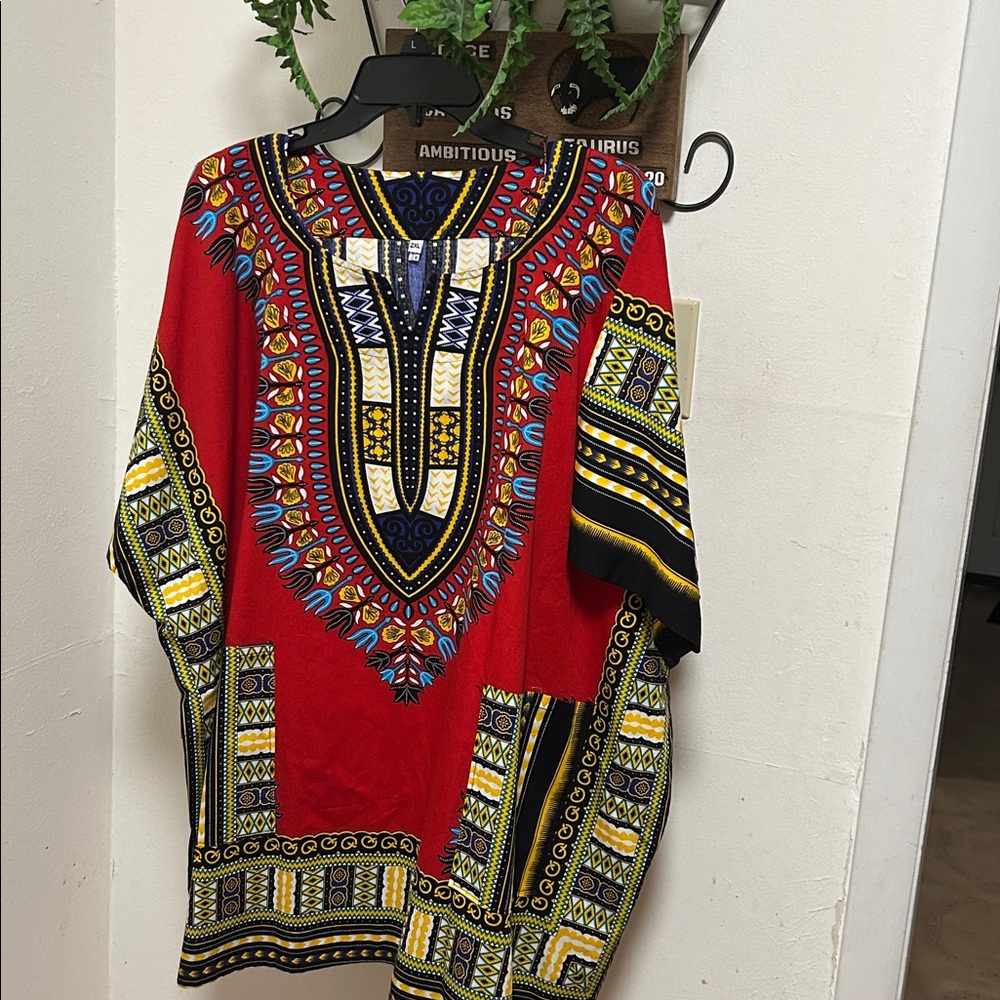 Colorful Dashiki Top with Bold Patterns